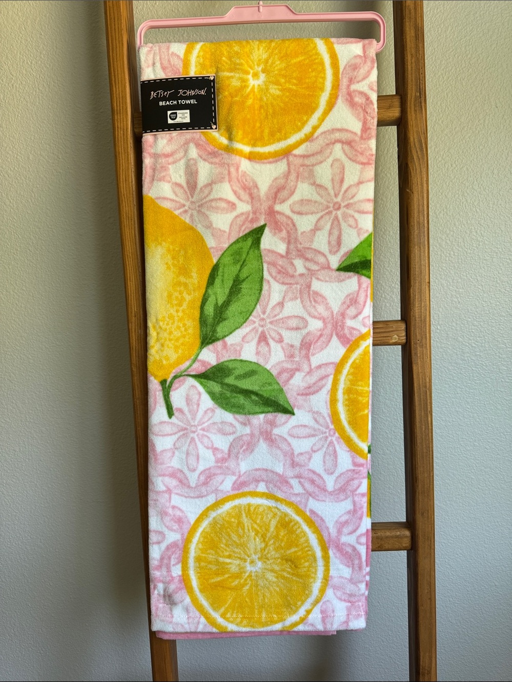 🍋🌸 Betsey Johnson Pink Lemon Beach Towel – Bright, Fun & Summer Ready! 🌸🍋 - Picture 9 of 9